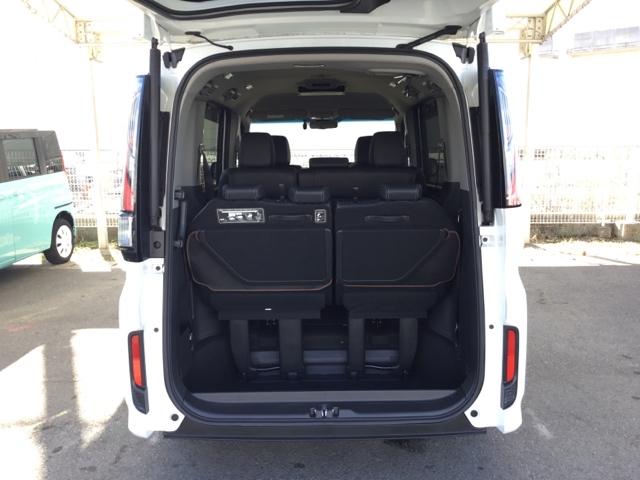 �׎��͂R��ڃV�[�g�𗧂Ă��܂܂ł��\���ȗe�ʂ�����܂��B