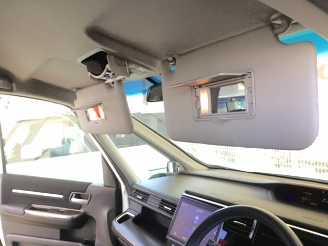 �T���o�C�U�[�ɂ́A�g�����Ȃ݂𐮂���ۂɕ֗��ȃo�j�e�B�~���[���t���Ă��܂��B