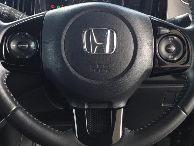 �X�e�A�����O�����̓I�[�f�B�I�����R���X�C�b�`�A�E�����N���[�Y�R���g���[���ł��B�茳�ő���ł���̂ŕ֗��ł��B