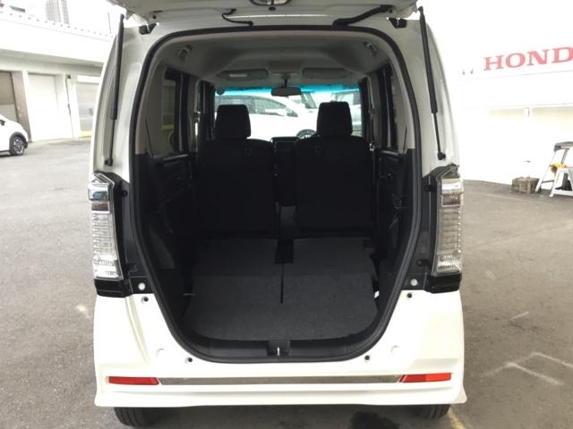 Ｎ－ＢＯＸカスタム Ｇ・Ｌパッケージ　片側電動スライドドア　ＥＴＣ　リアカメラ　ＨＩＤ　アイドリングストップ車　ナビ・ＴＶ　スマキ－　フロントベンチシート　地デジＴＶ　パワーウィンドウ　片側電動両側スライドドア　盗難防止システム　パワステ（10枚目）