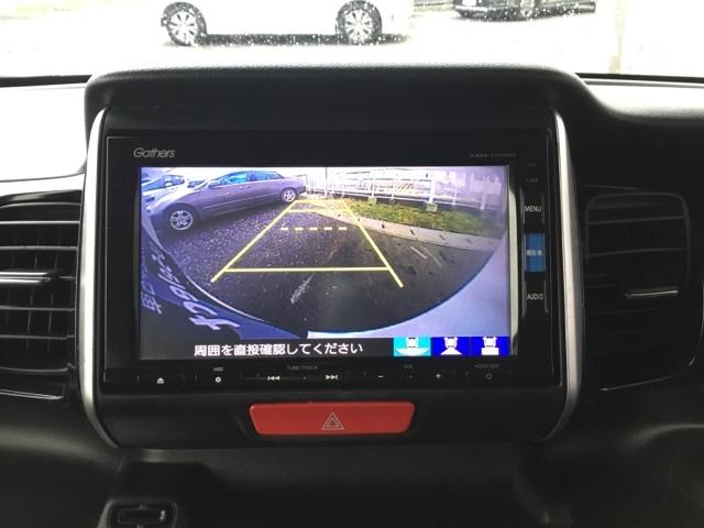 Ｎ－ＢＯＸカスタム Ｇ・Ｌパッケージ　片側電動スライドドア　ＥＴＣ　リアカメラ　ＨＩＤ　アイドリングストップ車　ナビ・ＴＶ　スマキ－　フロントベンチシート　地デジＴＶ　パワーウィンドウ　片側電動両側スライドドア　盗難防止システム　パワステ（18枚目）