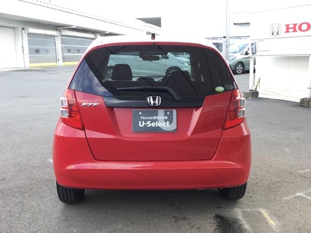 フィット Ｇ　純正ナビ　ワンセグ　ＥＴＣ　運転席助手席エアバッグ　ナビ・ＴＶ　１セグＴＶ　キーレスリモコン　盗難防止システム　エアコン　ＡＢＳ　パワーウィンドウ　パワステ　運転席エアバッグ　ＶＳＡ（8枚目）