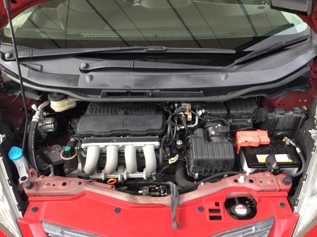 フィット Ｇ　純正ナビ　ワンセグ　ＥＴＣ　運転席助手席エアバッグ　ナビ・ＴＶ　１セグＴＶ　キーレスリモコン　盗難防止システム　エアコン　ＡＢＳ　パワーウィンドウ　パワステ　運転席エアバッグ　ＶＳＡ（30枚目）