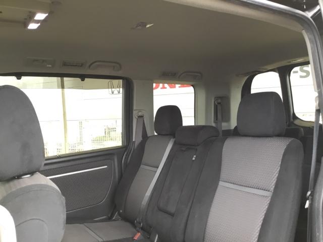 ステップワゴンスパーダ スパーダホンダセンシング　クルコン　ＥＴＣ　後席モニター　わくわくゲート　盗難防止　助手席エアバッグ　Ｗパワスラ　リアオートエアコン　地デジ　サイドエアバッグ　ＬＥＤライト　横滑り防止システム　オートエアコン　リアカメラ（14枚目）