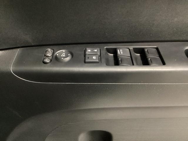 Ｎ－ＢＯＸ ＧＳＳパッケージ　両側電動スライドドア　社外ナビ　リアカメラ　Ｗ電動ドア　Ｉストップ　ダブルエアバック　ＴＶナビ　イモビ　地デジ　スマートキー＆プッシュスタート　ＤＶＤ視聴可　ベンチシ－ト　フルオートエアコン　横滑防止（30枚目）