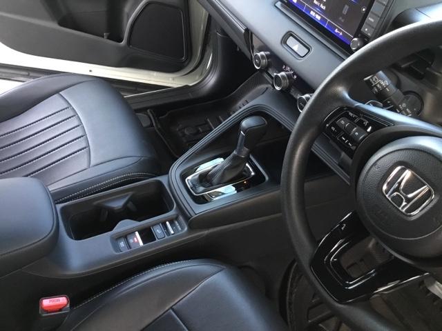 ヴェゼル e:HEVX クルコン ETC 純正ナビ フルセグ フルオートエアコン 盗難防止 両席エアバック ソナー Bカメ TVナビ キーレスエントリー 地デジ エアバッグ カーテンエアバック パワーウインドウ VSA(23枚目)