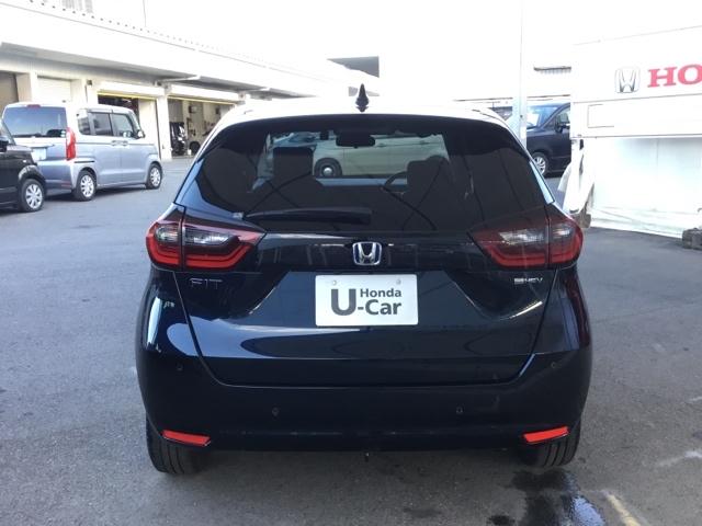 フィット ｅ：ＨＥＶホームブラックスタイル　クルコン　リアカメラ　純正ナビ　ＥＴＣ　パワーウィンドウ　パワーステアリング　地デジチューナー　Ｂカメラ　フルオートエアコン　オートクルーズコントロール　ＬＥＤライト　サイドＳＲＳ　オートライト（8枚目）