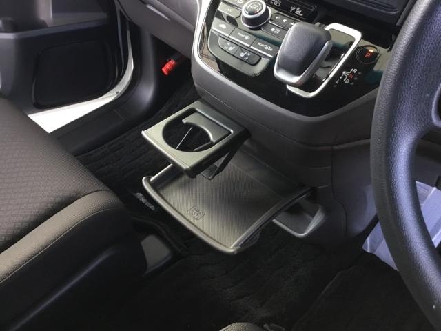 フリードハイブリッド ハイブリッド・Gホンダセンシング クルコン 純正ナビ ETC 前後ドラレコ クルーズC DVD視聴 USB接続 ブレーキサポート LEDヘットライト ナビ&TV Wエアバック バックモニタ アイストップ 地デジフルセグ キーレス 3列(23枚目)