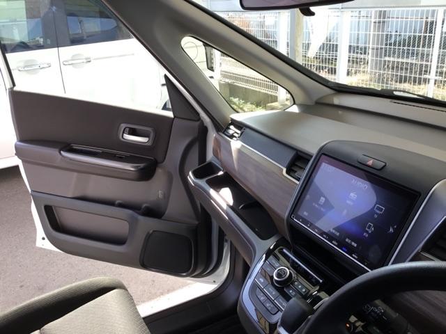 フリードハイブリッド ハイブリッド・Gホンダセンシング クルコン 純正ナビ ETC 前後ドラレコ クルーズC DVD視聴 USB接続 ブレーキサポート LEDヘットライト ナビ&TV Wエアバック バックモニタ アイストップ 地デジフルセグ キーレス 3列(29枚目)