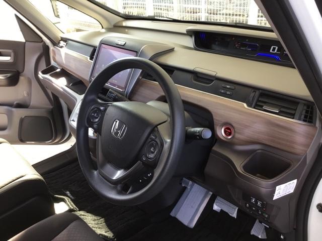 フリードハイブリッド ハイブリッド・Gホンダセンシング クルコン 純正ナビ ETC 前後ドラレコ クルーズC DVD視聴 USB接続 ブレーキサポート LEDヘットライト ナビ&TV Wエアバック バックモニタ アイストップ 地デジフルセグ キーレス 3列(30枚目)