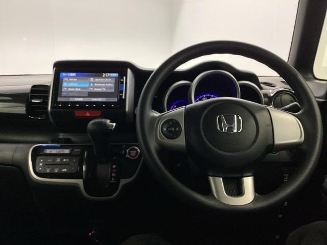 Ｎ－ＢＯＸカスタム ＧＳＳパッケージ　両側電動スライドドア　Ｒカメラ　純正ナビ　左右電動スライドドア　アイドリングストップ車　ナビ・ＴＶ　ＳＲＳ　イモビ　スマキー　サイドエアバッグ　Ｗエアバック　Ｂモニター　地デジ　フロントベンチシート（3枚目）