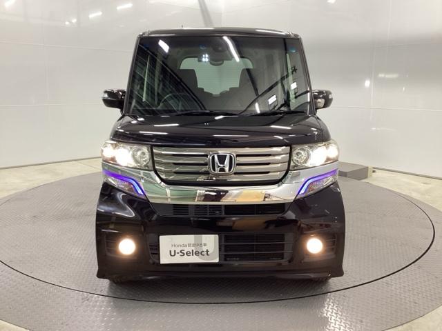 Ｎ－ＢＯＸカスタム ＧＳＳパッケージ　両側電動スライドドア　Ｒカメラ　純正ナビ　左右電動スライドドア　アイドリングストップ車　ナビ・ＴＶ　ＳＲＳ　イモビ　スマキー　サイドエアバッグ　Ｗエアバック　Ｂモニター　地デジ　フロントベンチシート（6枚目）