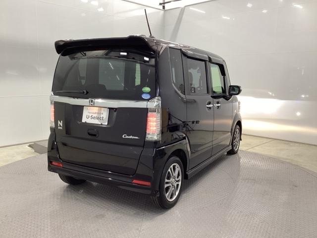 Ｎ－ＢＯＸカスタム ＧＳＳパッケージ　両側電動スライドドア　Ｒカメラ　純正ナビ　左右電動スライドドア　アイドリングストップ車　ナビ・ＴＶ　ＳＲＳ　イモビ　スマキー　サイドエアバッグ　Ｗエアバック　Ｂモニター　地デジ　フロントベンチシート（8枚目）