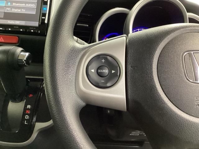 Ｎ－ＢＯＸカスタム ＧＳＳパッケージ　両側電動スライドドア　Ｒカメラ　純正ナビ　左右電動スライドドア　アイドリングストップ車　ナビ・ＴＶ　ＳＲＳ　イモビ　スマキー　サイドエアバッグ　Ｗエアバック　Ｂモニター　地デジ　フロントベンチシート（32枚目）