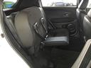 後席の座面をはね上げれば、荷室としてもお使いいただけます。