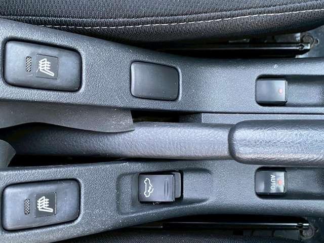 コペン エクスプレイ パワーウィンドウ ナビ ヒートシーター アルミホイール スマートキー アイドリングストップ プッシュスタート オートエアコン(21枚目)