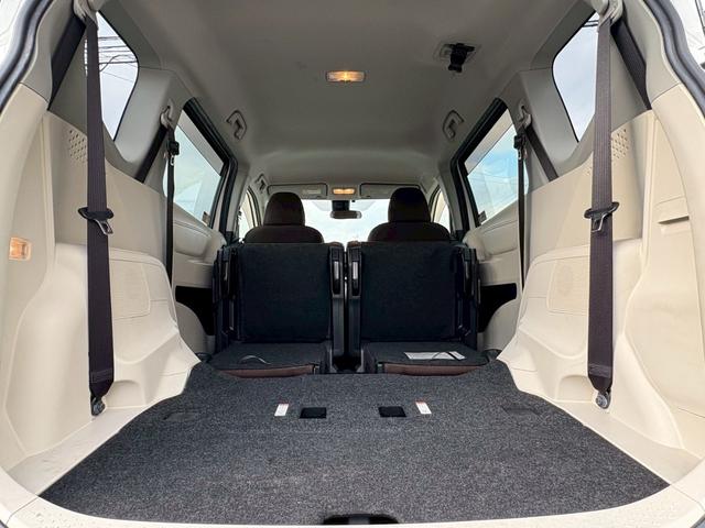 シエンタ Ｇ　両側電動スライドドア　純正ナビ　ＴＶ　バックカメラ　レーンアシスト　オートマチックハイビーム　ＬＥＤヘッドライト　コーナーセンサー（11枚目）