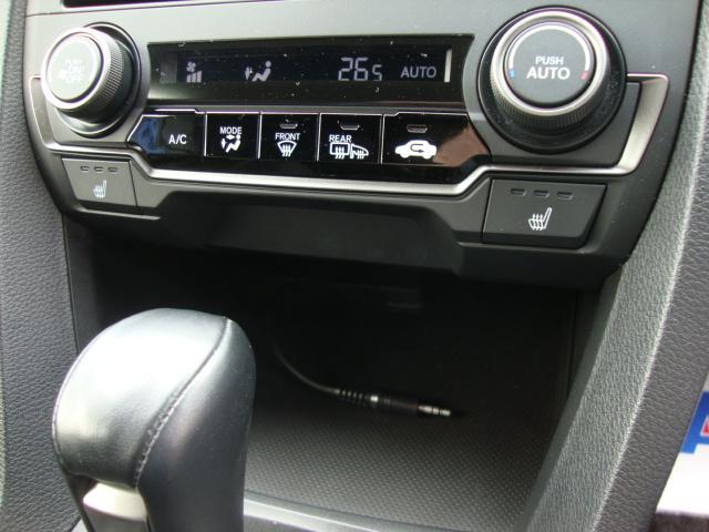 シビック ハッチバック　ホンダセンシング　ターボ付き車　ワンオーナー　ドラレコ　無限テール　ナビ装着用スペシャルパッケージ＋ＥＴＣ車載器　ＬＥＤヘッドライト　ホンダセンシング　渋滞追従機能　クルーズコントロール　１８インチアルミ（16枚目）