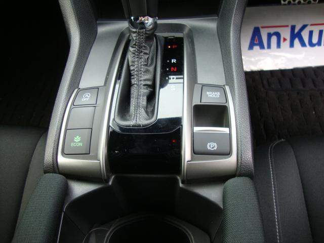 シビック ハッチバック　ホンダセンシング　ターボ付き車　ワンオーナー　ドラレコ　無限テール　ナビ装着用スペシャルパッケージ＋ＥＴＣ車載器　ＬＥＤヘッドライト　ホンダセンシング　渋滞追従機能　クルーズコントロール　１８インチアルミ（17枚目）
