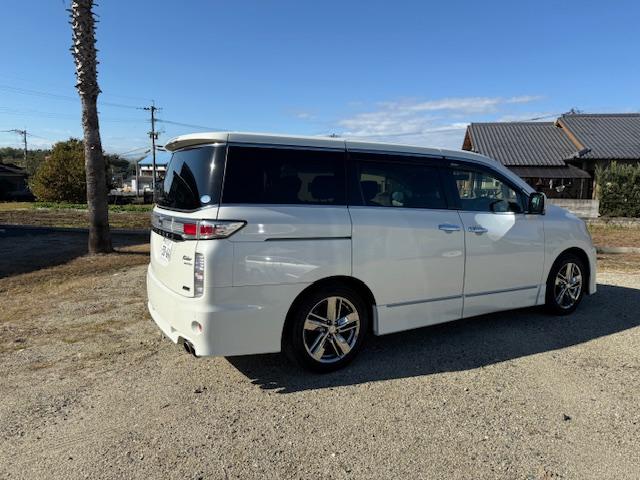 エルグランド ライダー　黒本革シート　ＡＵＴＥＣＨ（8枚目）