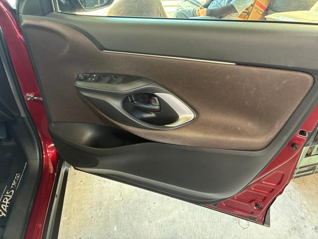 ヤリスクロス ハイブリッドZ ハイブリッド ディスプレイオーディオ 前後ドライブレコーダー LEDヘッドライト パワーシート バックカメラ(10枚目)