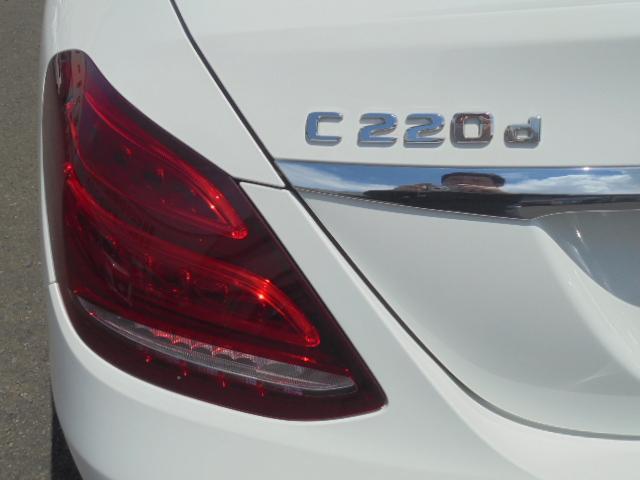 Ｃ２２０ｄアバンギャルド　ディーゼル　ディーラー車　純正ナビＴＶ　Ｂモニター　衝突被害軽減ブレーキ　オートクルーズ　純正１７ＡＷ　スマートキー　ＥＴＣ　ハーフレザーシート　シートヒーター　長さ４６９幅１８１高さ１４３ｃｍ(69枚目)