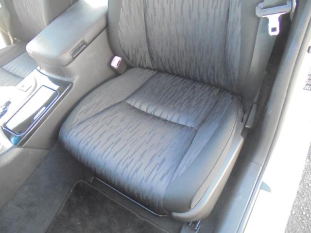 クラウン アスリート　スペシャルナビパッケージ　純正ナビＴＶ（ＣＤ／ＤＶＤ再生確認済み）＋バックモニター　クルーズコントロール　スマートキー　エンジンプッシュスタート　ＨＩＤヘッドライト　オートライト　ビルトインタイプＥＴＣ　前後ドライブレコーダー（6枚目）