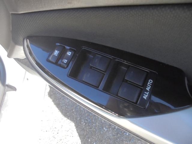 クラウン アスリート　スペシャルナビパッケージ　純正ナビＴＶ（ＣＤ／ＤＶＤ再生確認済み）＋バックモニター　クルーズコントロール　スマートキー　エンジンプッシュスタート　ＨＩＤヘッドライト　オートライト　ビルトインタイプＥＴＣ　前後ドライブレコーダー（26枚目）