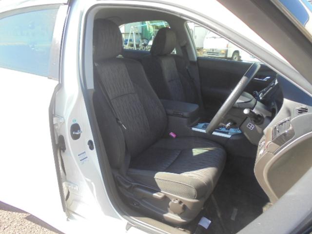 クラウン アスリート　スペシャルナビパッケージ　純正ナビＴＶ（ＣＤ／ＤＶＤ再生確認済み）＋バックモニター　クルーズコントロール　スマートキー　エンジンプッシュスタート　ＨＩＤヘッドライト　オートライト　ビルトインタイプＥＴＣ　前後ドライブレコーダー（27枚目）