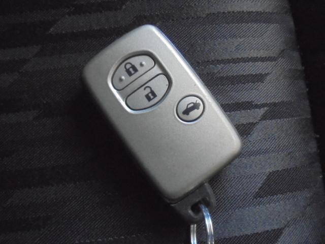 クラウン アスリート　スペシャルナビパッケージ　純正ナビＴＶ（ＣＤ／ＤＶＤ再生確認済み）＋バックモニター　クルーズコントロール　スマートキー　エンジンプッシュスタート　ＨＩＤヘッドライト　オートライト　ビルトインタイプＥＴＣ　前後ドライブレコーダー（57枚目）