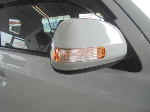 bB S 純正ナビTV 純正キーレス 前席ベンチシート 電動格納ドアミラー サイドバイザー・フロアマット 取説 ナビ取説あり 室内ルームクリーニング済(18枚目)