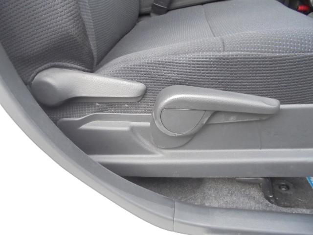 bB S 純正ナビTV 純正キーレス 前席ベンチシート 電動格納ドアミラー サイドバイザー・フロアマット 取説 ナビ取説あり 室内ルームクリーニング済(24枚目)