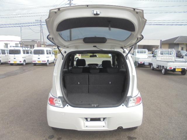 bB S 純正ナビTV 純正キーレス 前席ベンチシート 電動格納ドアミラー サイドバイザー・フロアマット 取説 ナビ取説あり 室内ルームクリーニング済(44枚目)