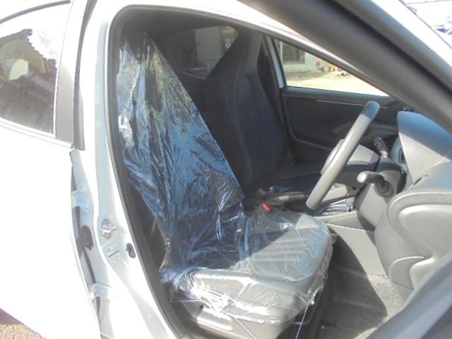 ヤリス Ｇ　登録済未使用車　純正コネクテッドナビ対応ディスプレイオーディオＴＶ＋パノラミックビューモニター　スマートキー２本　エンジンプッシュスタート　ＥＴＣ（未セットアップ）　オートライト　衝突被害軽減ブレーキ（26枚目）