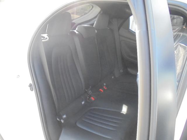 ヤリス Ｇ　登録済未使用車　純正コネクテッドナビ対応ディスプレイオーディオＴＶ＋パノラミックビューモニター　スマートキー２本　エンジンプッシュスタート　ＥＴＣ（未セットアップ）　オートライト　衝突被害軽減ブレーキ（30枚目）