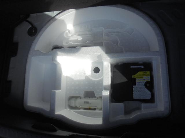 ヤリス Ｇ　登録済未使用車　純正コネクテッドナビ対応ディスプレイオーディオＴＶ＋パノラミックビューモニター　スマートキー２本　エンジンプッシュスタート　ＥＴＣ（未セットアップ）　オートライト　衝突被害軽減ブレーキ（61枚目）