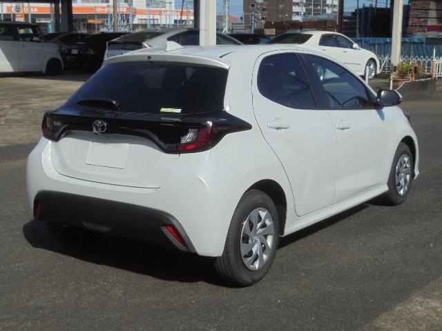 ヤリス Ｇ　登録済未使用車　純正コネクテッドナビ対応ディスプレイオーディオＴＶ＋パノラミックビューモニター　スマートキー２本　エンジンプッシュスタート　ＥＴＣ（未セットアップ）　オートライト　衝突被害軽減ブレーキ（62枚目）