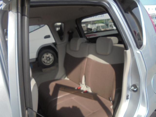 eKワゴン E 社外メモリーナビワンセグTV+バックモニター 純正キーレス ETC 運転席シートヒーター 横滑り防止機能 フロアマット・サイドバイザー 取説 ジャッキ工具・パンク修理キット搭載 室内ルームクリーニング(9枚目)