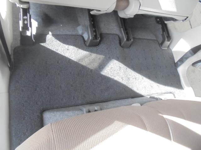 eKワゴン E 社外メモリーナビワンセグTV+バックモニター 純正キーレス ETC 運転席シートヒーター 横滑り防止機能 フロアマット・サイドバイザー 取説 ジャッキ工具・パンク修理キット搭載 室内ルームクリーニング(11枚目)