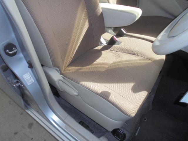 eKワゴン E 社外メモリーナビワンセグTV+バックモニター 純正キーレス ETC 運転席シートヒーター 横滑り防止機能 フロアマット・サイドバイザー 取説 ジャッキ工具・パンク修理キット搭載 室内ルームクリーニング(22枚目)