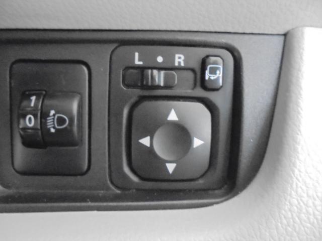 eKワゴン E 社外メモリーナビワンセグTV+バックモニター 純正キーレス ETC 運転席シートヒーター 横滑り防止機能 フロアマット・サイドバイザー 取説 ジャッキ工具・パンク修理キット搭載 室内ルームクリーニング(33枚目)