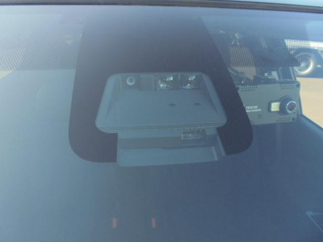 ヴィッツ １．０Ｆ　ＬＥＤエディション　純正ナビＴＶ＋バックモニター　スマートキー×２本　エンジンプッシュスタート　ビルトインタイプＥＴＣ　前方ドライブレコーダー　オートハイビーム　オートライト　衝突被害軽減ブレーキ　車線逸脱警報装置（14枚目）