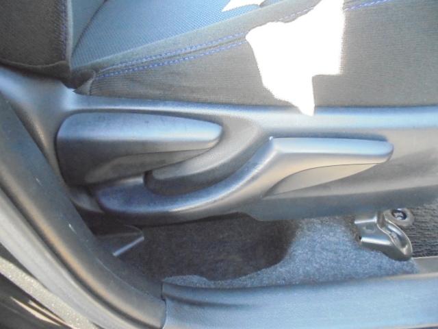 ヴィッツ １．０Ｆ　ＬＥＤエディション　純正ナビＴＶ＋バックモニター　スマートキー×２本　エンジンプッシュスタート　ビルトインタイプＥＴＣ　前方ドライブレコーダー　オートハイビーム　オートライト　衝突被害軽減ブレーキ　車線逸脱警報装置（26枚目）