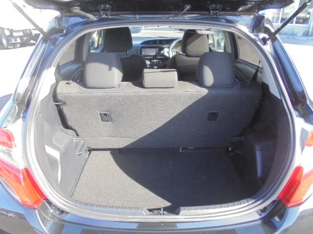 ヴィッツ １．０Ｆ　ＬＥＤエディション　純正ナビＴＶ＋バックモニター　スマートキー×２本　エンジンプッシュスタート　ビルトインタイプＥＴＣ　前方ドライブレコーダー　オートハイビーム　オートライト　衝突被害軽減ブレーキ　車線逸脱警報装置（60枚目）