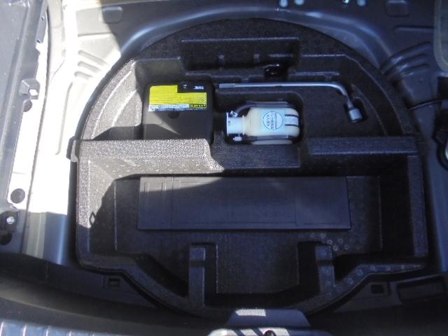 ヴィッツ １．０Ｆ　ＬＥＤエディション　純正ナビＴＶ＋バックモニター　スマートキー×２本　エンジンプッシュスタート　ビルトインタイプＥＴＣ　前方ドライブレコーダー　オートハイビーム　オートライト　衝突被害軽減ブレーキ　車線逸脱警報装置（62枚目）