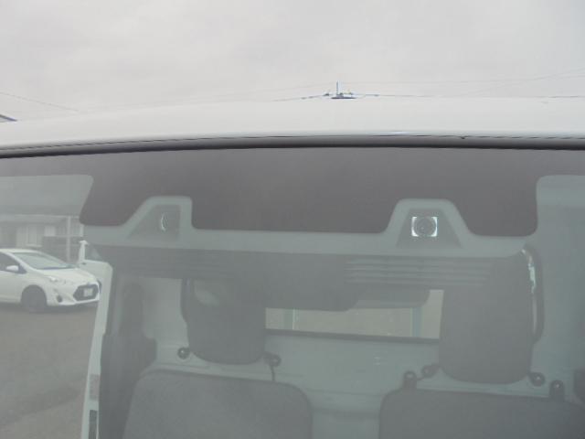 キャリイトラック KCエアコン・パワステ 届出済未使用車 デユアルカメラブレーキサポート パートタイム4WD フロア5速ミッション エアコン パワステ パワーウインドウ エア-バッグ 純正キーレス オートライト パーキングセンサー 新車保証書(9枚目)