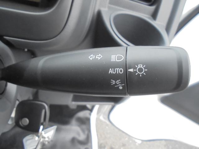 キャリイトラック KCエアコン・パワステ 届出済未使用車 デユアルカメラブレーキサポート パートタイム4WD フロア5速ミッション エアコン パワステ パワーウインドウ エア-バッグ 純正キーレス オートライト パーキングセンサー 新車保証書(20枚目)