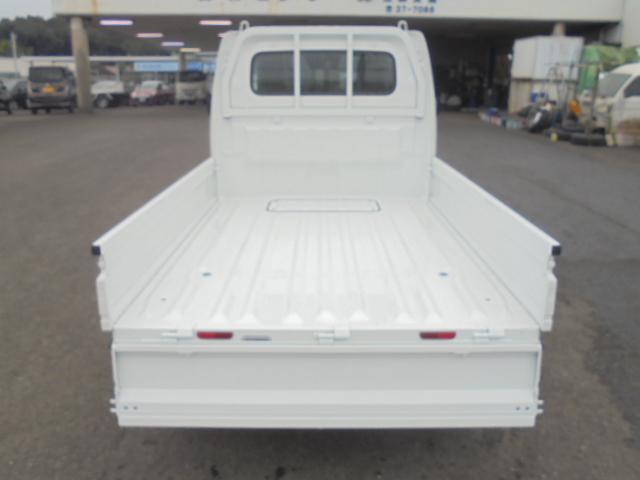 キャリイトラック KCエアコン・パワステ 届出済未使用車 デユアルカメラブレーキサポート パートタイム4WD フロア5速ミッション エアコン パワステ パワーウインドウ エア-バッグ 純正キーレス オートライト パーキングセンサー 新車保証書(33枚目)