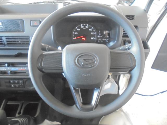 ハイゼットトラック スタンダード 2WD フロア5速ミッション 衝突被害軽減ブレーキ エアコンパワステ エア-バッグ ABS オートライト パーキングセンサー FMAMラジオ 新車保証書・取説 室内ルームクリーニング済(17枚目)