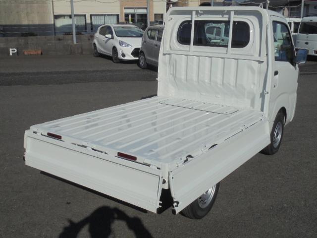 ハイゼットトラック スタンダード 2WD フロア5速ミッション 衝突被害軽減ブレーキ エアコンパワステ エア-バッグ ABS オートライト パーキングセンサー FMAMラジオ 新車保証書・取説 室内ルームクリーニング済(38枚目)